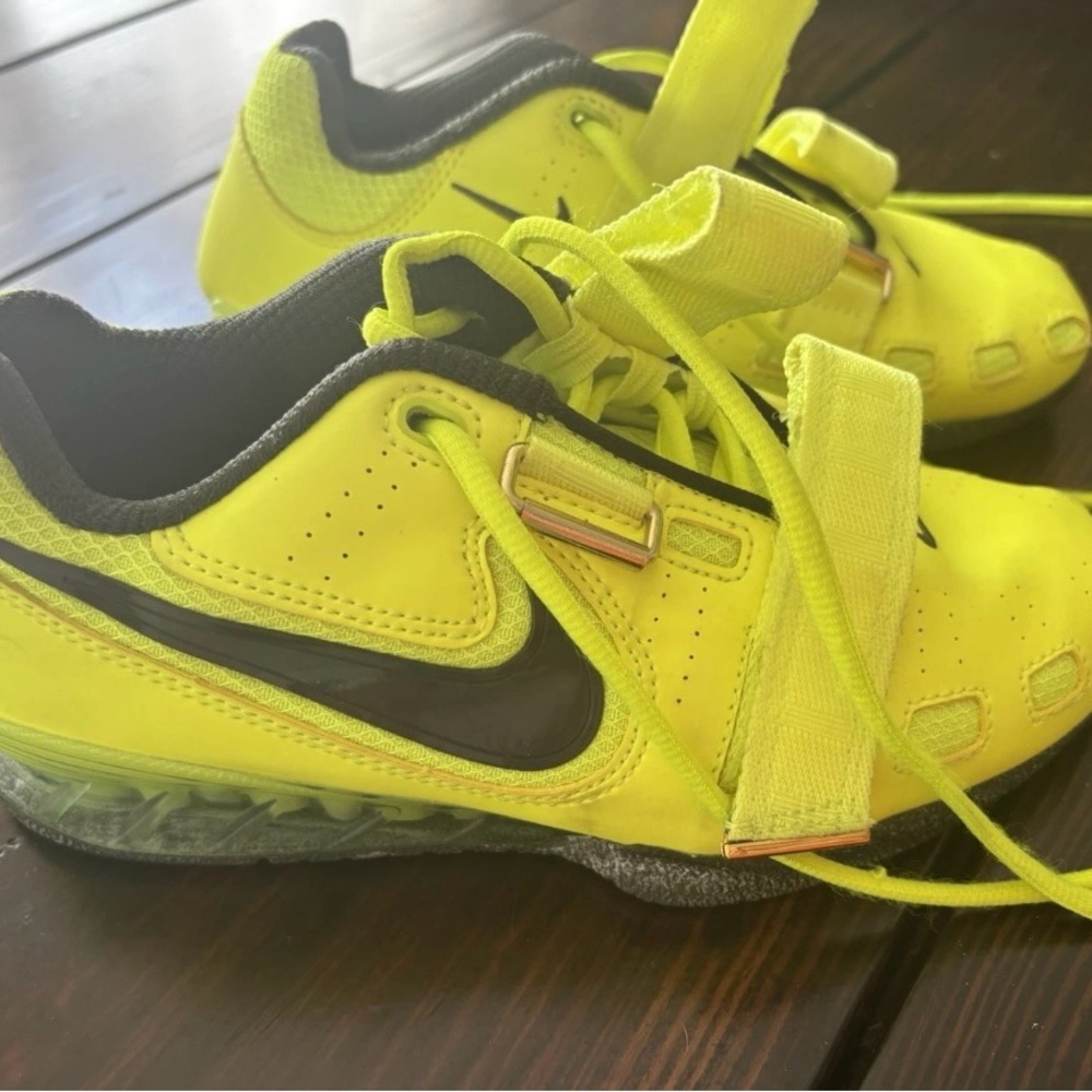 New Nike volt Romaleos sz 5 men’s 6.5 women’s lifters - Picture 2 of 10